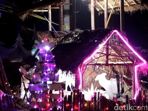 Kampung Natal yang Ngehits di Sulawesi Barat