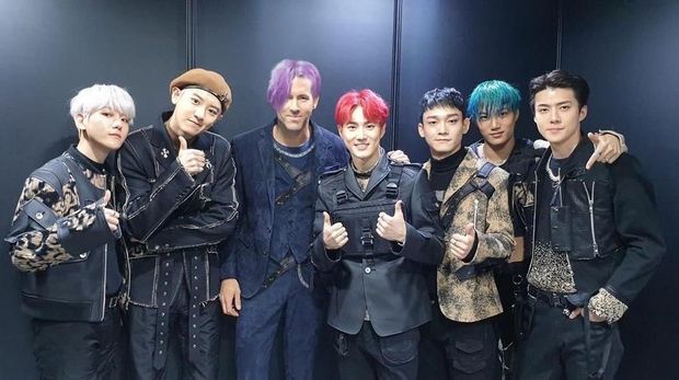 Daebak! Ryan Reynolds Jadi Member Baru EXO