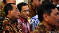 Menteri Pendidikan dan Kebudayaan (Mendikbud) Nadiem Makarim dan Menteri Perhubungan (Menhub) Budi Karya Sumadi turut hadir di acara tersebut.