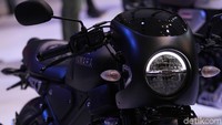Yamaha dalam waktu dekat akan menghadirkan program bertajuk Yamaha Yard Built yang sebelumnya telah lebih dulu berjalan di beberapa negara di luar Indonesia, khususnya di Eropa dan Amerika Serikat. Program Yamaha Yard Built sendiri adalah suatu bentuk kerja sama kolaborasi antara pihak pabrikan dengan para Custom Builder, dalam menciptakan sebuah sepeda motor impian yang dapat mengekspresikan gaya hidup dan kreatifitas. Foto: Rifkianto Nugroho