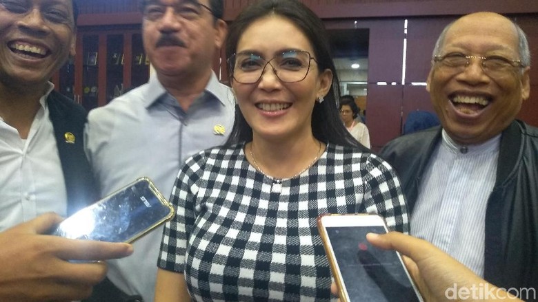 Baleg DPR Undang Menkum HAM Bahas Prolegnas-RUU Carry Over Besok Baleg DPR Undang Menkum HAM Bahas Prolegnas-RUU Carry Over Besok