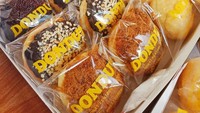 DONDUT atau singkatan dari Donat Gendut ini terbuat dari kentang. Toppingnya beragam mulai dari meses hingga asin yaitu abon sapi yang tak kalah nikmat. @vinaindriana_ Foto: Instagram @vinaindriana_