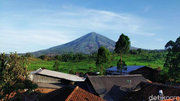 Gunung Cikuray Garut