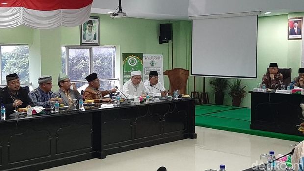 Pertemuan MUI dan pimpinan MPR dalam membahas amandemen UUD 1945