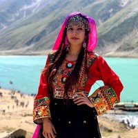 Rabi Pirzada baru-baru ini mengumumkan bahwa ia keluar dari industri musik setelah foto-foto dan video telanjangnya tersebar dan viral di media sosial. Foto: Instagram