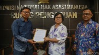 Tim kuasa hukum meminta Komnas HAM mengambil tindakan atas laporan tersebut. Dia juga meminta Komnas HAM mempublikasikan hasil pantauan yang telah dilakukan oleh Komnas HAM tahun lalu.