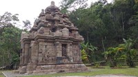 Candi ini ditemukan kali pertama pada tahun 1835 oleh Hartmann, Residen Magelang pada masa penjajahan Belanda. Adapun di candi ini terdapat relung-relung di tiap sisi badan candi yakni sisi utara terdapar Arca Durga Mahisasuramardini (Eko/detikcom)