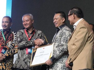 Fitch Rating Naikkan Peringkat Outlook WIKA Berstatus Stabil