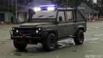Melihat Land Rover Defender Jenderal Saleh
