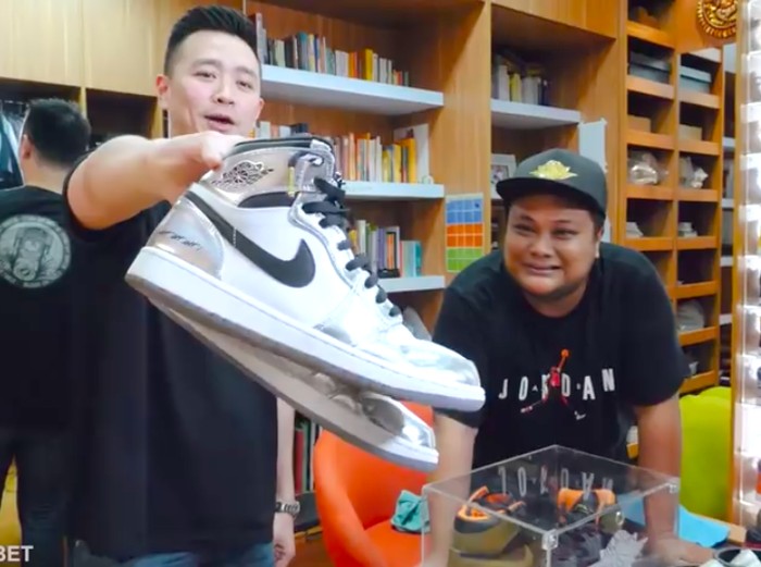 Koleksi sneakers Priasto (@dipsky_tv). (Foto: Youtube/Robert Harianto) Koleksi sneakers Priasto (@dipsky_tv). (Foto: Youtube/Robert Harianto)