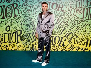 Foto: Adu Gaya Selebriti di Show Pertama Dior Men di AS