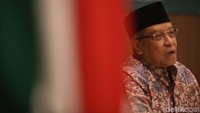 Kiai Said juga berterima kasih atas diselenggarakannya acara tersebut. Kita harapkan ini bisa mengangkat harkat dan martabat masyarakat desa. Tonggak utama pembangunan ada di desa, katanya.