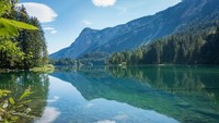 Di Papua ada Taman Nasional Lorentz yang menjadi terbesar se-Asia Tenggara. Tempat ini dijadikan situs warisan untuk melindungi ekosistem seperti flora dan fauna unik supaya terbebas dari perburuan dan penebangan ilegal, serta polusi. Taman nasional ini menjadi situs warisan UNESCO sejak 1999. ( iStock)