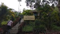 Berdasarkan keterangan yang ada Candi Selogriyo adalah candi yang bernafaskan agama Hindu. Bangunan ini persisnya berada di sebuah bukit lereng timur Gunung Sumbing, tepatnya berada di bawah Bukit Giyanti dan Condong (Eko/detikcom)