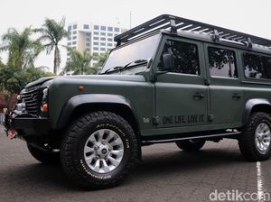 Garang! Land Rover Defender Sang Jenderal