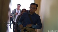 Selain itu, Isnur meminta Komnas HAM memaparkan rekomendasi yang telah diberikan kepada kepolisian dan Presiden Jokowi. Dia juga menyinggung soal dugaan adanya penyelewengan dalam proses penyidikan atau abuse of process.