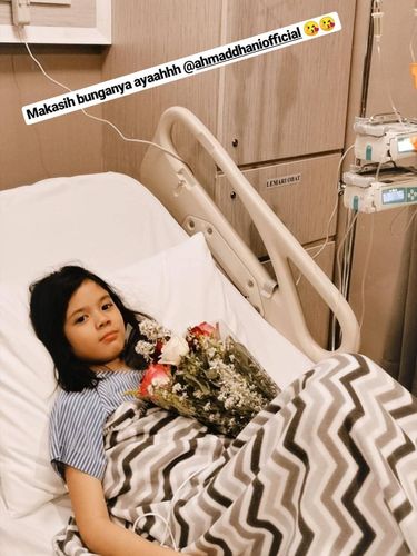 Bikin Haru, Shafeea Dirawat di Rumah Sakit, Ahmad Dhani Kirimkan Bunga