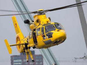Bebas Macet, Berapa Sih Harga Sewa Helikopter Ambulans di Indonesia?