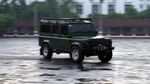 Melihat Land Rover Defender Jenderal Saleh