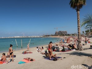 Mengintip La Mer, Tempat Berbikini di Dubai