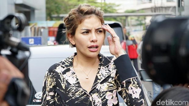 10 Perceraian Selebriti Terhot