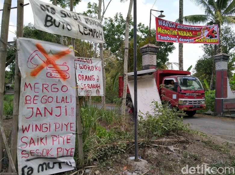 Petani Lereng Merapi Klaten Tolak Penambangan Berkedok Penataan Lahan Petani Lereng Merapi Klaten Tolak Penambangan Berkedok Penataan Lahan