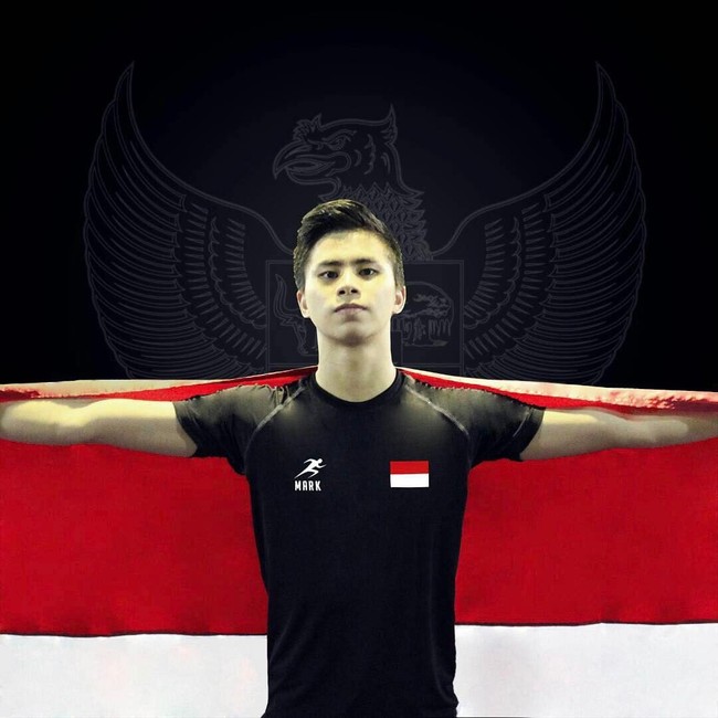 Bagi Edgar, sosok ayahnya Lo Tjihiang Meng memang sangat berarti baginya. To this amazing person.. You can say hes my president, my grandmaster, my big boss, my coach, my inspiration, my role model or anything else😝... But the most important thing, hes my SUPER DAD.. Happy birthday Dad!!❤️ #superpapa, begitu ungkapan kekaguman atlet tampan itu pada sang ayah yang dituliskannya di Instagram saat ayahnya ulang tahun. Foto: Instagram @edgarmarvelo