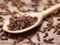 Sluurp! Minum Kopi Campur Cengkeh Sehatkan Pencernaan dan Jantung