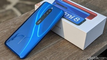 Xiaomi menjual Redmi 8 dengan harga Rp 1,7 juta untuk versi RAM 3GB, dan Rp 1,8 juta untuk varian RAM 4GB. Foto: Adi Fida Rahman/detikINET