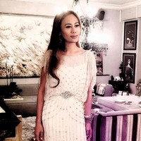 Klaim ulasan itu juga menjelaskan bahwa Azura berhasil memanipulasi, menipu tidak hanya individu di Hong Kong, tetapi juga di London, Paris, Milan, Singapura, Jakarta, LA dan New York City. Banyak korban Azura memperingatkan masyarakat lain untuk segera menghubungi pihak berwenang setempat setelah mereka bertemu dengannya. Foto: Instagram