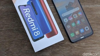 9. Selanjutnya ada Redmi 8. Ponsel entry level ini berhasil terjual 6,8 juta unit di seluruh dunia sepanjang tahun 2020. Foto: Adi Fida Rahman/detikINET