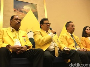 Struktur Pengurus Golkar Dirampingkan, Airlangga: Tak Ada Faksi-faksi Lagi