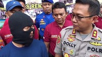 Pelaku yang membakar Sukarno (39) dan Ivan Agus Setiyarno (34) ditangkap di rumahnya, Kecamatan kota Rembang. 