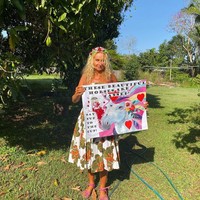 Sementara itu, ahli diet Sarah Elder mengungkapkan bahwa mengonsumsi buah memang bisa mengandung tingkat air yang tinggi dan dibutuhkan tubuh. Tapi, yang terpenting kandungan buah tersebut bisa memenuhi kebutuhan yang diperlukan tubuh. Foto: Instagram