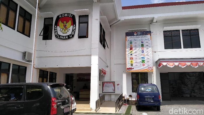 KPU Klaten, Kamis (5/12/2019).