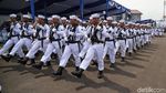 Potret Defile TNI Angkatan Laut di Hari Armada 2019