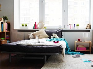 4 Barang yang Nggak Cocok Disimpan di Kamar Tidur, Bikin Nggak Mood