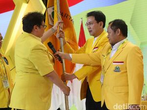 Suksesi Kepemimpinan Parpol