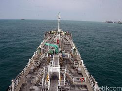 Iran Tangkap Kapal Tanker Selundupkan Bahan Bakar, 12 Orang Diamankan