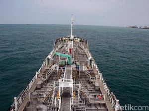 Iran Tangkap Kapal Tanker Selundupkan Bahan Bakar, 12 Orang Diamankan