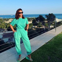 Wanita yang pernah bekerja untuk Vogue, Frobes Woman, Glamour, dan Harpers Bazaar tersebut mengaku sempat merasa sangat takut ketika diberi tahu dokter beberapa bulan lalu. Namun setelah mendapat diagnosa itu, Miroslava malah merasa paling bahagia dalam hidupnya karena akhirnya benar-benar berusaha menikmati hidup. Foto: Instagram @miraduma