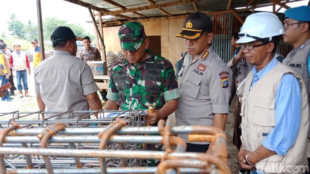 Danrem 132/Tadulako, Kolonel Inf Agus Sasmita dan Kapolda Sulawesi Tengah Irjen Lukman Wahyu Harianto.