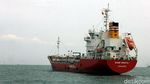 Melihat Dari Dekat Kapal Tanker Sinar Morotai