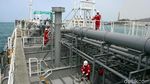 Melihat Dari Dekat Kapal Tanker Sinar Morotai