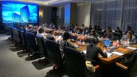 Rombongan bertemu dengan para investor dan sejumlah pabrik dan pemerintah daerah di Kota Wenzhou, Provinsi Zhejiang. Selain mengunjungi pabrik-pabrik petrokimia dan baterai, delegasi juga melakukan tatap muka dan pembicaraan dengan Pendiri dan Top Manajemen Huafon Group dan Tsingshan serta Wali Kota Wenzhou.