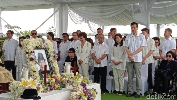 Jenazah Ciputra Tiba di Jonggol