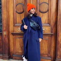 Editor fashion yang dikenal sebagai influencer, Miroslava Duma, mengumumkan berita mengejutkan beberapa waktu lalu. Dalam sebuah unggahan Instagram, Miroslava mengaku mengidap penyakit paru-paru langka dan diprediksi hanya bertahan tujuh bulan lagi. Foto: Instagram @miraduma