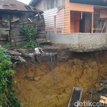 Sinkhole di Dairi Sumut