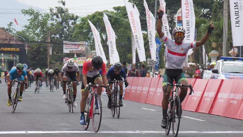 Customs Cycling Series XXXI (Humaspro Setda Lombok Barat) Customs Cycling Series XXXI (Humaspro Setda Lombok Barat)