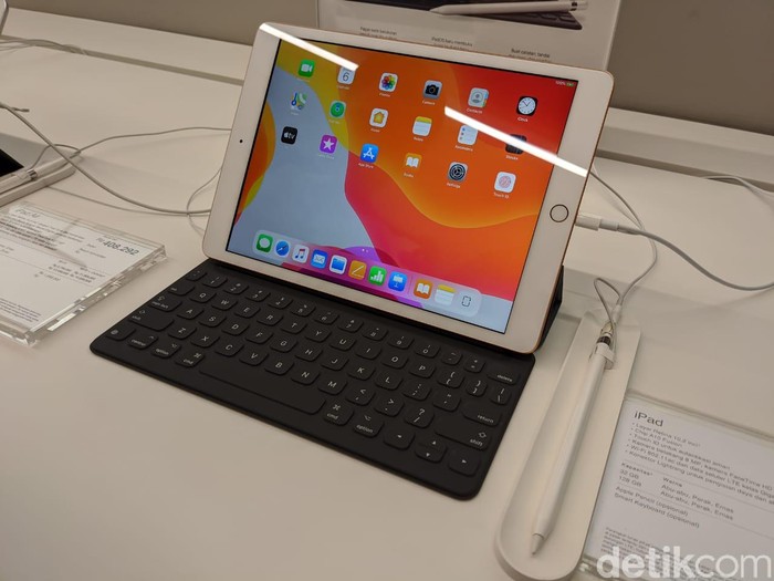 iPad generasi 7. Foto: Adi Fida Rahman/detikinet iPad generasi 7. Foto: Adi Fida Rahman/detikinet